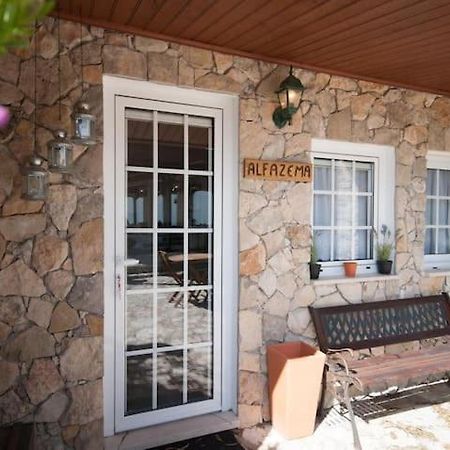 Casas Da Gralha Bed & Breakfast Turquel Exterior photo
