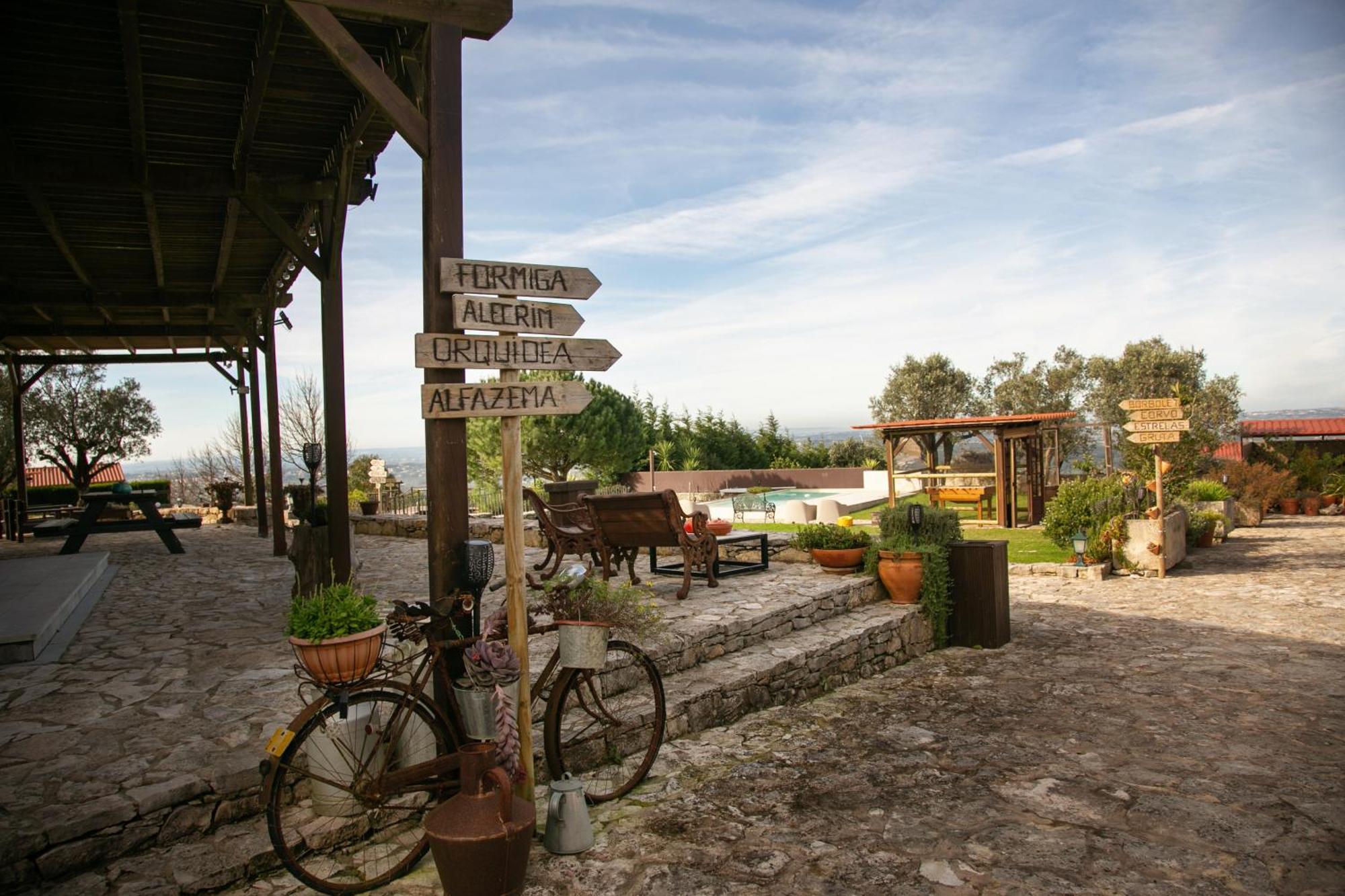 Casas Da Gralha Bed & Breakfast Turquel Exterior photo